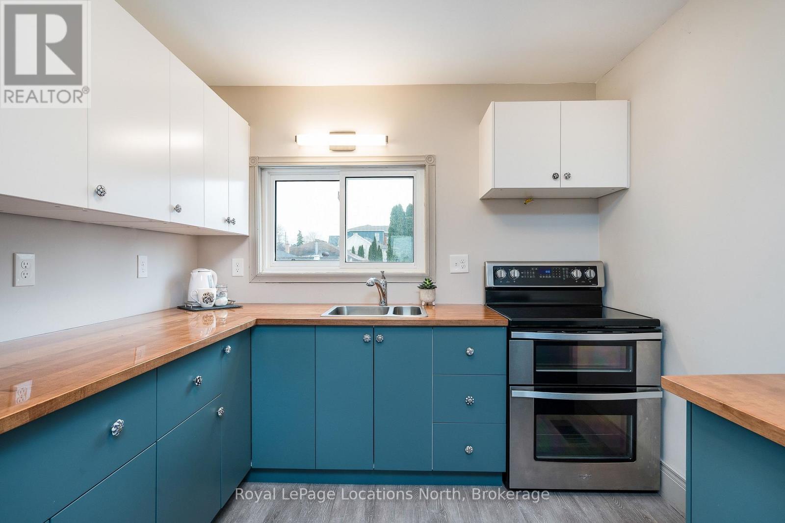 242 Simcoe Street, Collingwood, Ontario  L9Y 1J3 - Photo 9 - S12700380