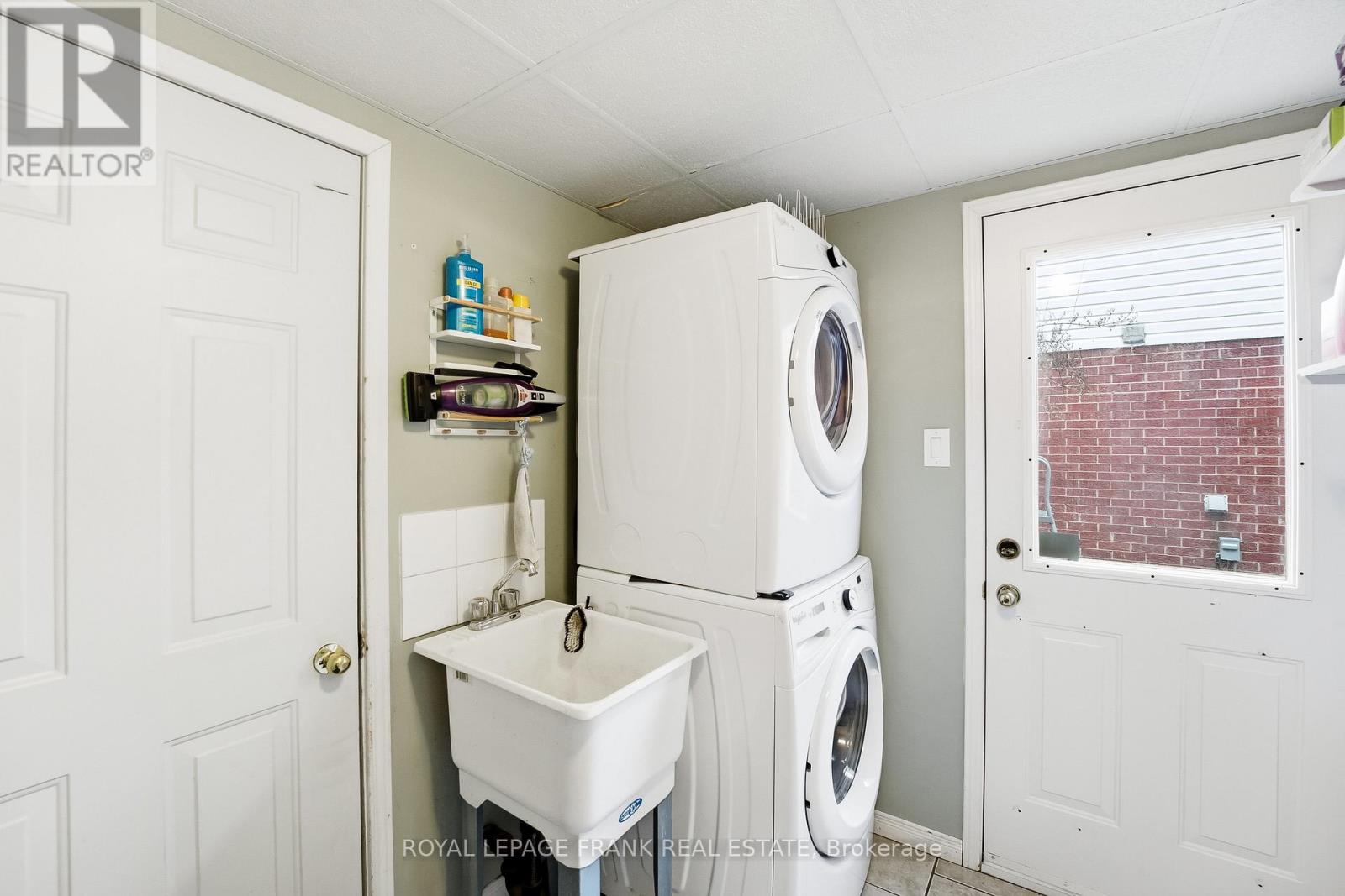 63 Farncomb Crescent, Clarington, Ontario  L1C 4L8 - Photo 14 - E12700392