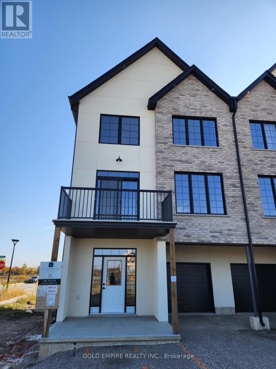 <div class="slider-price">$2,750 Monthly</div><p>45-235 Kennington Way, London South, Ontario</p>