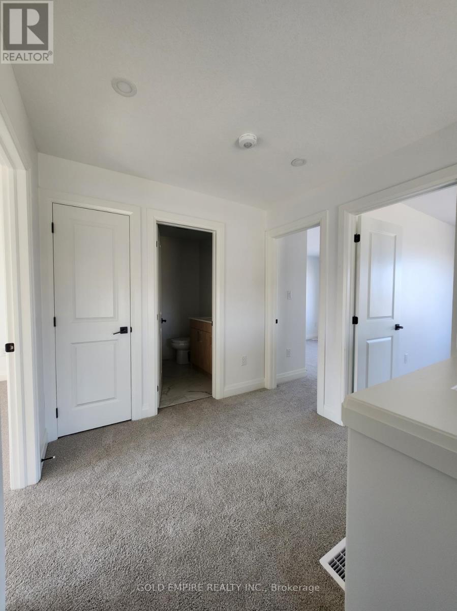 45-235 Kennington Way, London South, Ontario  N6L 1G9 - Photo 10 - X12700410