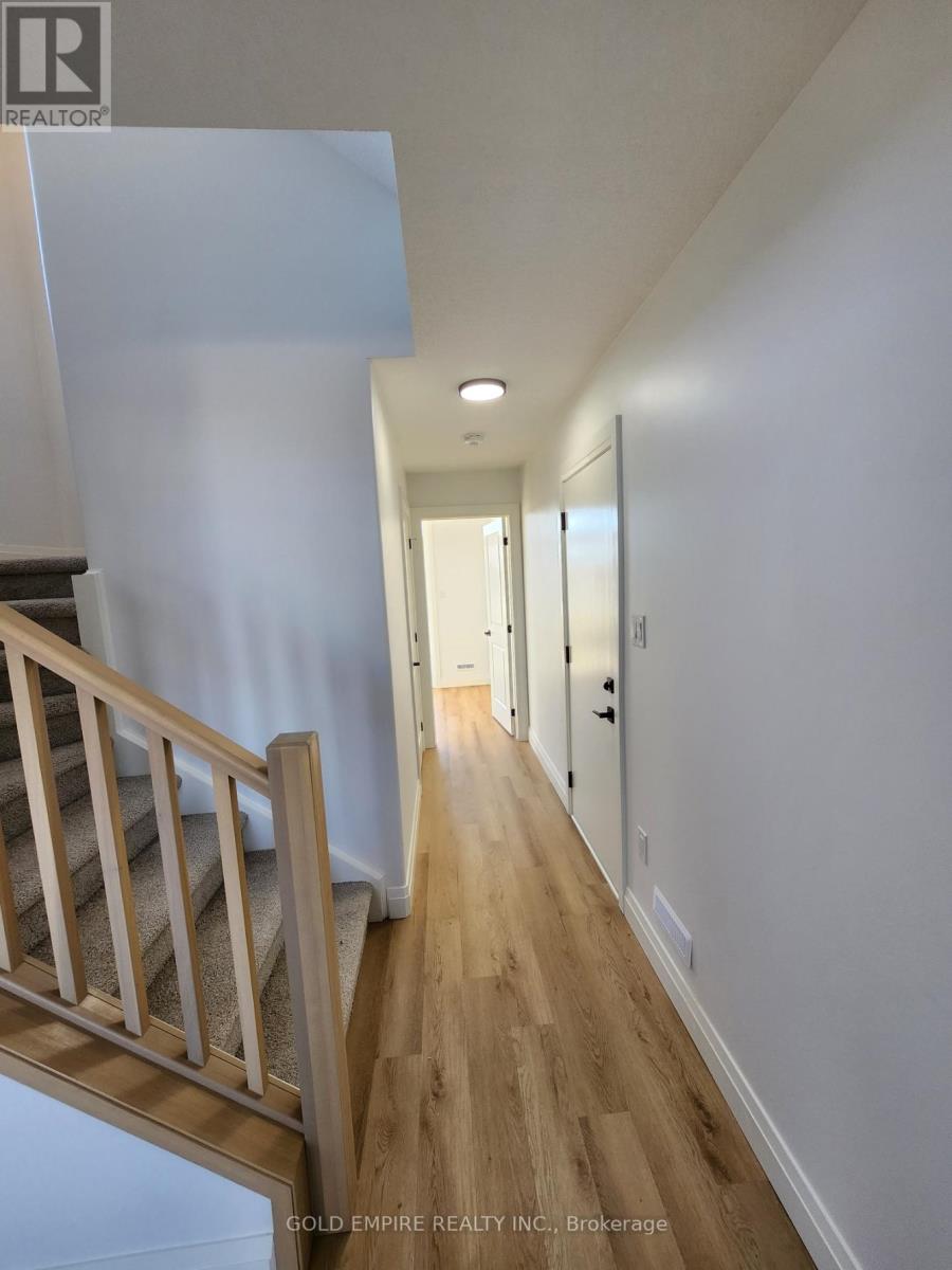 45-235 Kennington Way, London South, Ontario  N6L 1G9 - Photo 3 - X12700410
