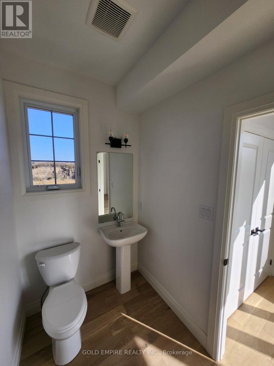 45-235 Kennington Way, London South, Ontario  N6L 1G9 - Photo 7 - X12700410