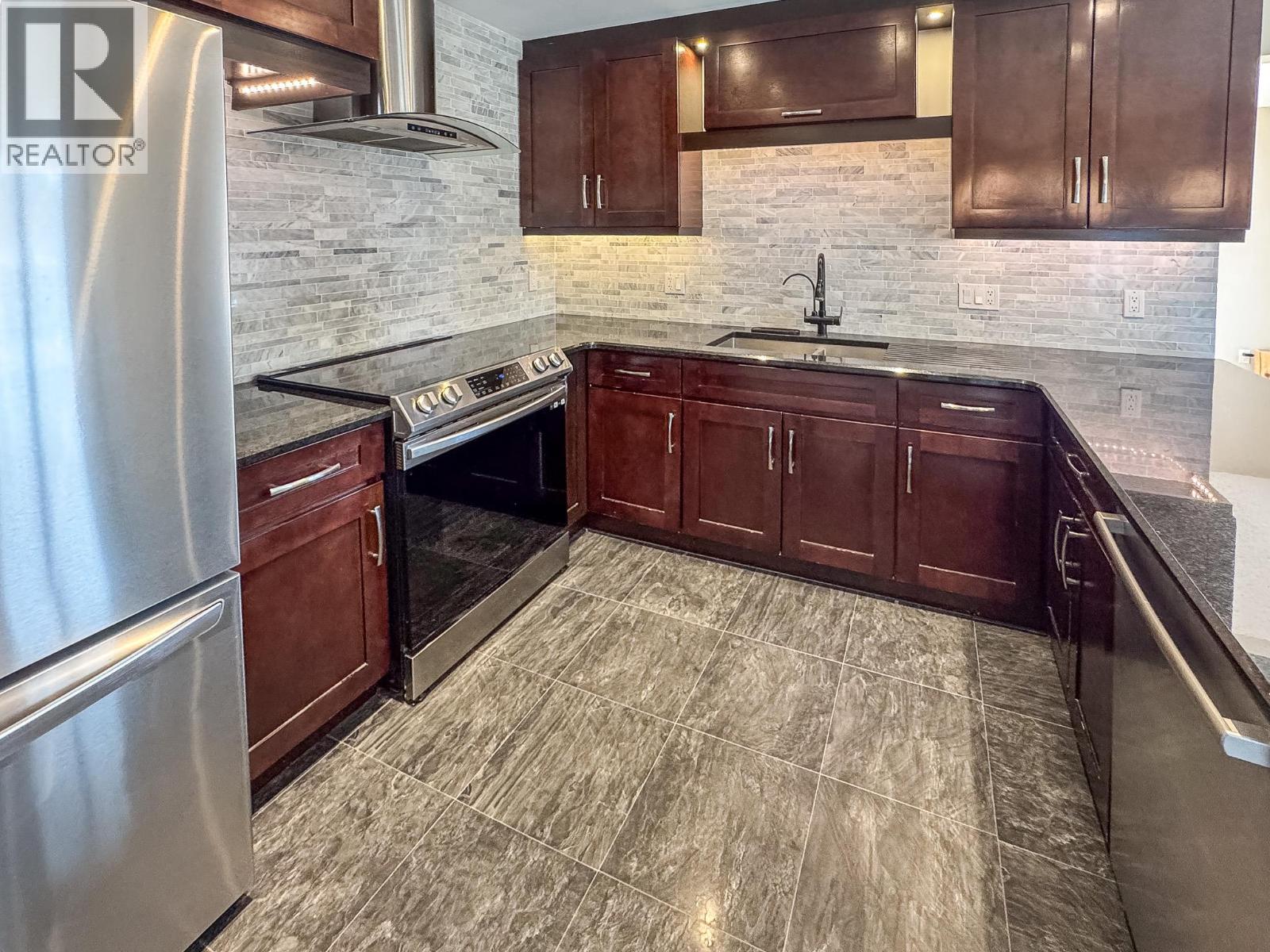 3025 9th Street S, Cranbrook, British Columbia V1C 7A8 - Photo 26 - 10372833