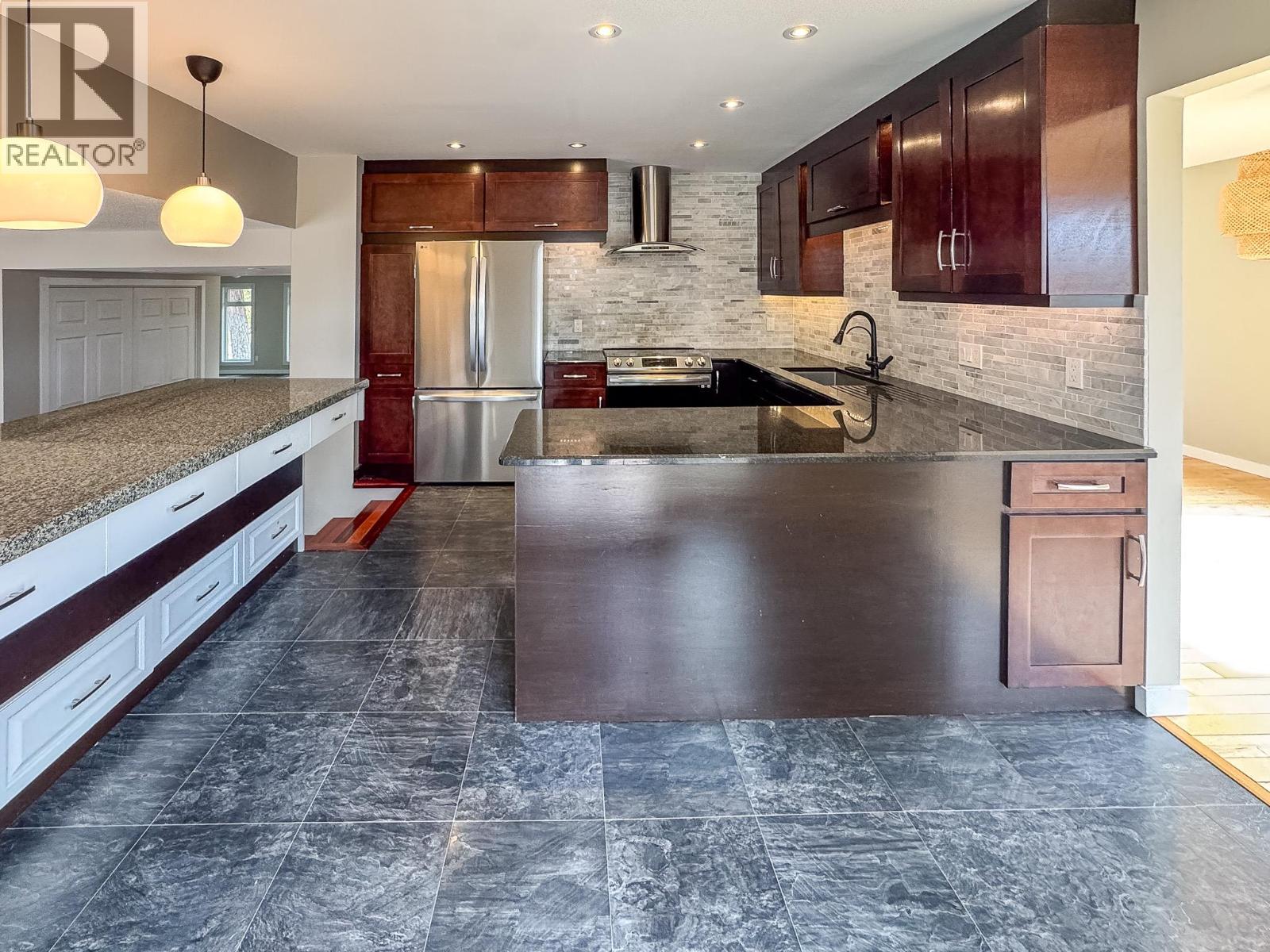 3025 9th Street S, Cranbrook, British Columbia V1C 7A8 - Photo 25 - 10372833