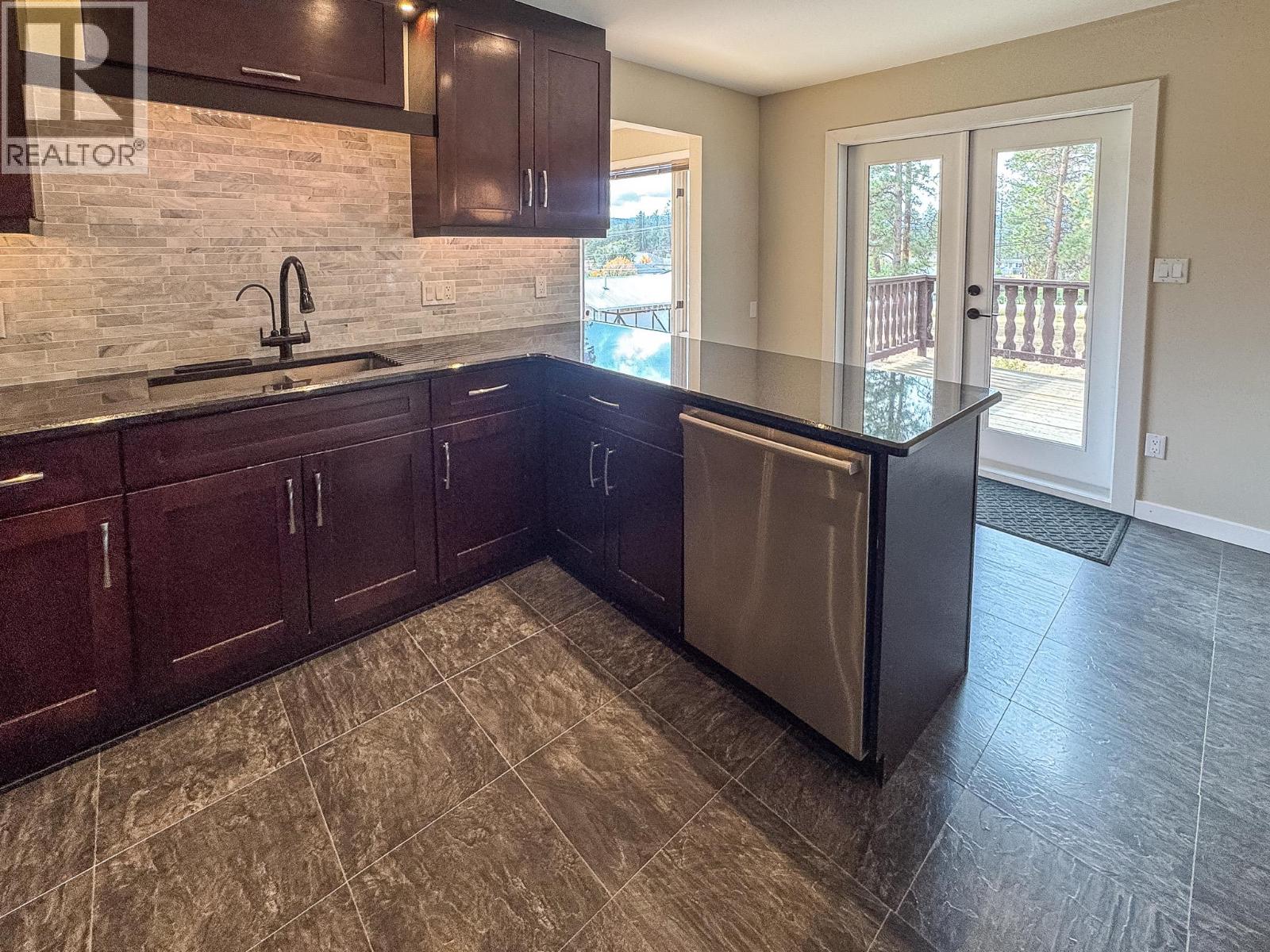 3025 9th Street S, Cranbrook, British Columbia V1C 7A8 - Photo 27 - 10372833