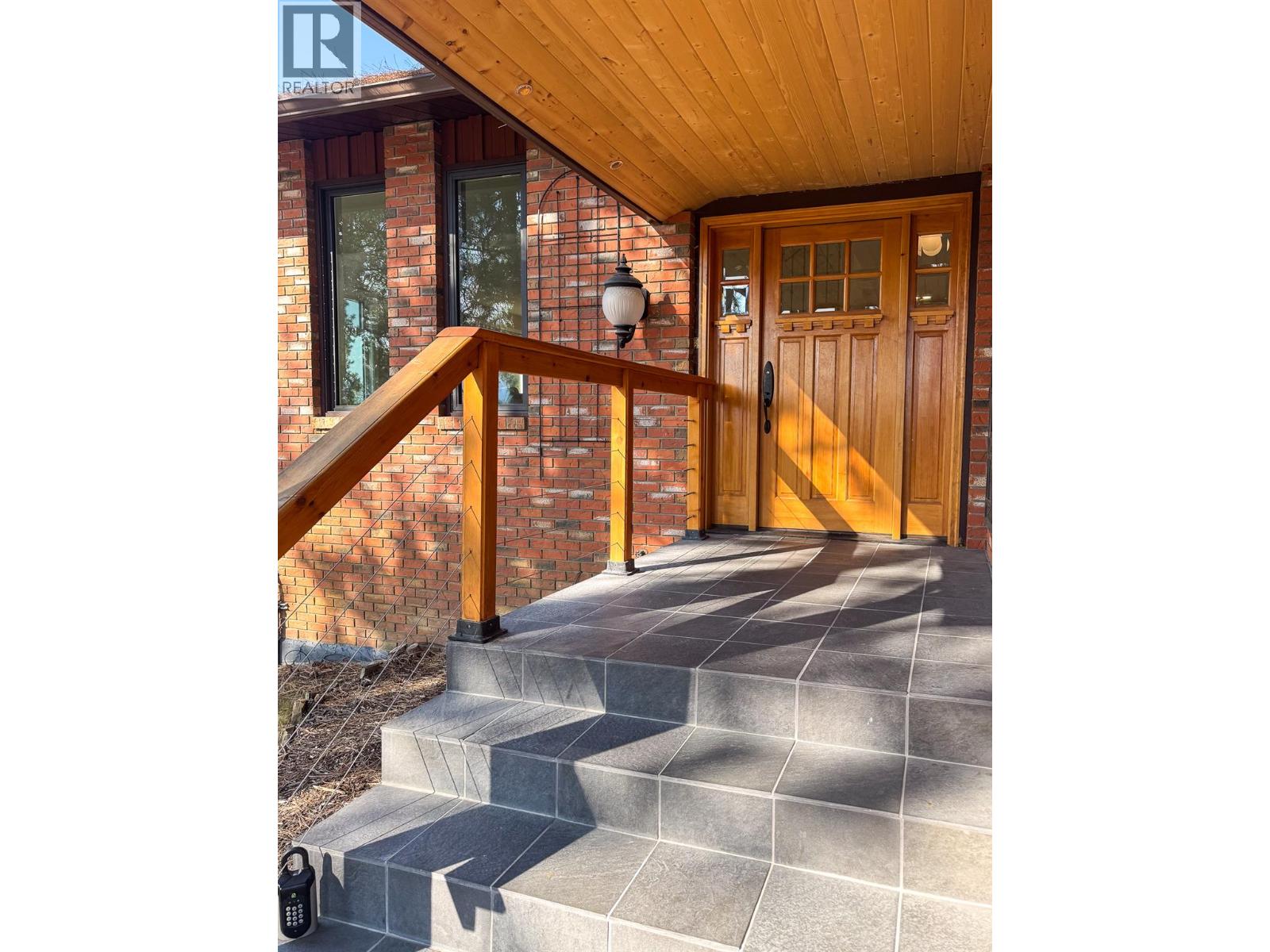 3025 9th Street S, Cranbrook, British Columbia V1C 7A8 - Photo 14 - 10372833