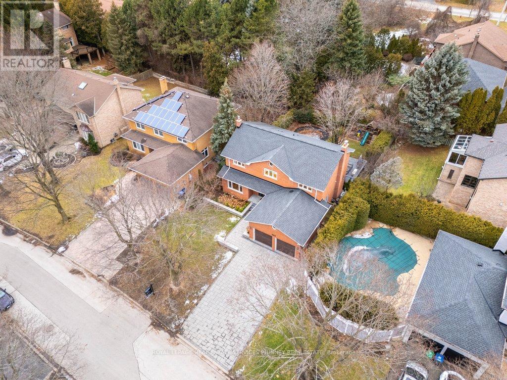 1863 Friar Tuck Court, Mississauga, Ontario  L5K 2L4 - Photo 37 - W12699938