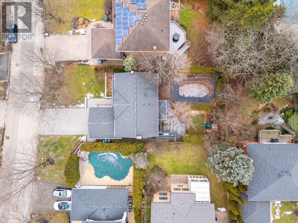 1863 Friar Tuck Court, Mississauga, Ontario  L5K 2L4 - Photo 38 - W12699938