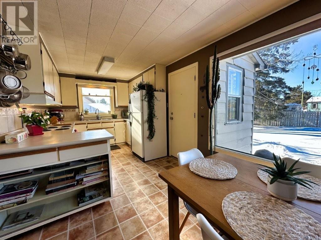 333 Shuniah Street, Thunder Bay, Ontario  P7A 3A3 - Photo 18 - TB2600079