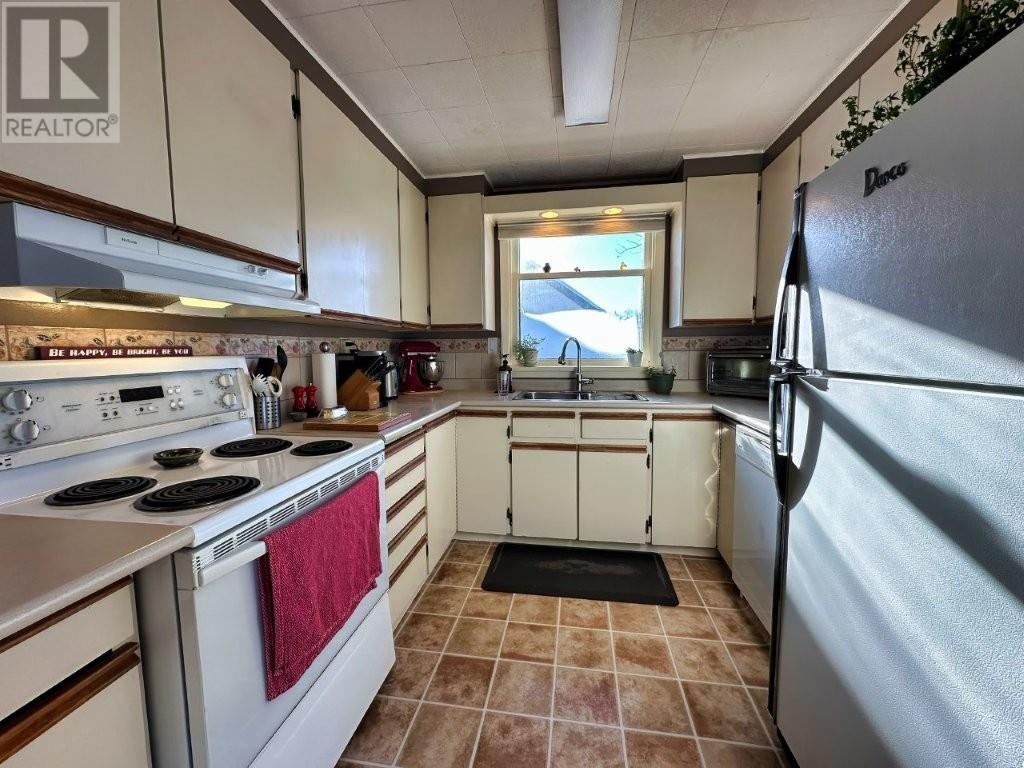 333 Shuniah Street, Thunder Bay, Ontario  P7A 3A3 - Photo 15 - TB2600079