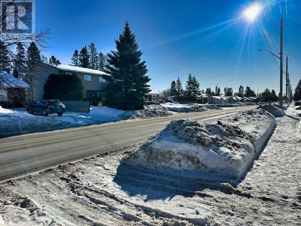 333 Shuniah Street, Thunder Bay, Ontario  P7A 3A3 - Photo 48 - TB2600079