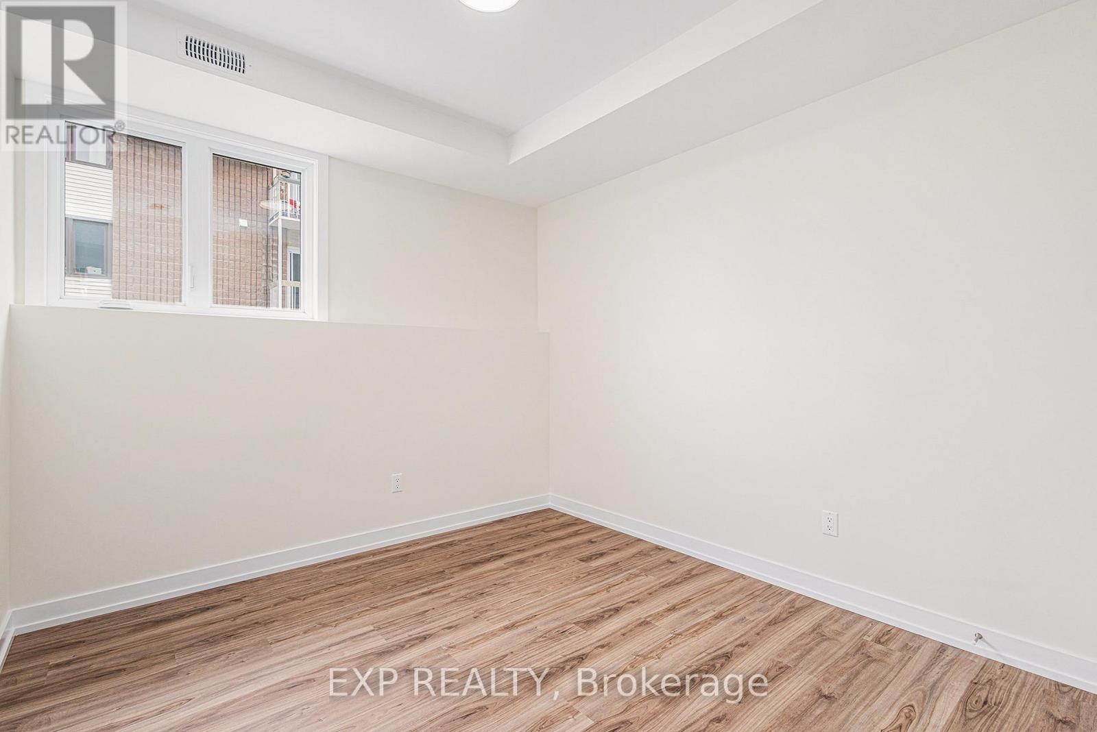 102 - 897 Laurier Street, Clarence-Rockland, Ontario  K4K 1E3 - Photo 12 - X12700370