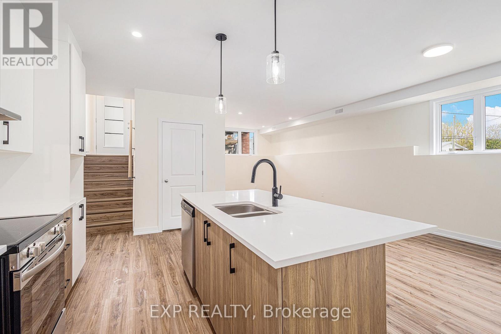 102 - 897 Laurier Street, Clarence-Rockland, Ontario  K4K 1E3 - Photo 8 - X12700370