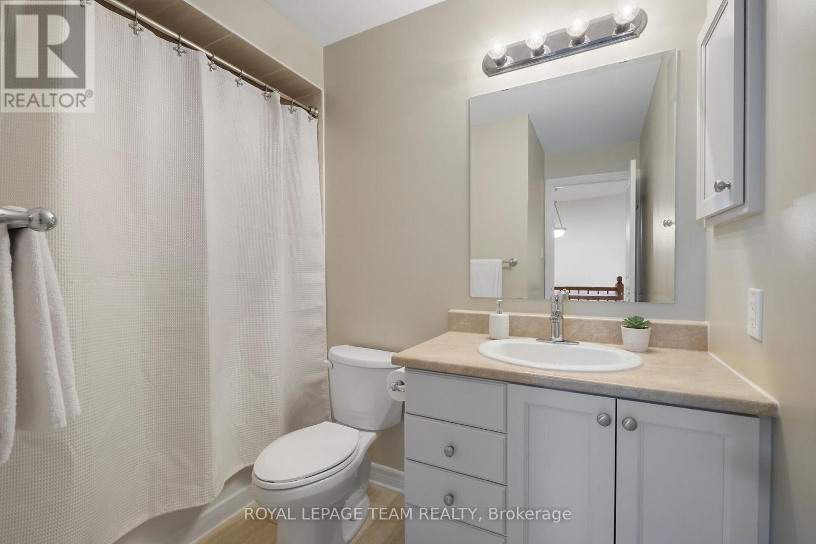 211 Butterfly Walk, Ottawa, Ontario  K1W 0G6 - Photo 33 - X12700424