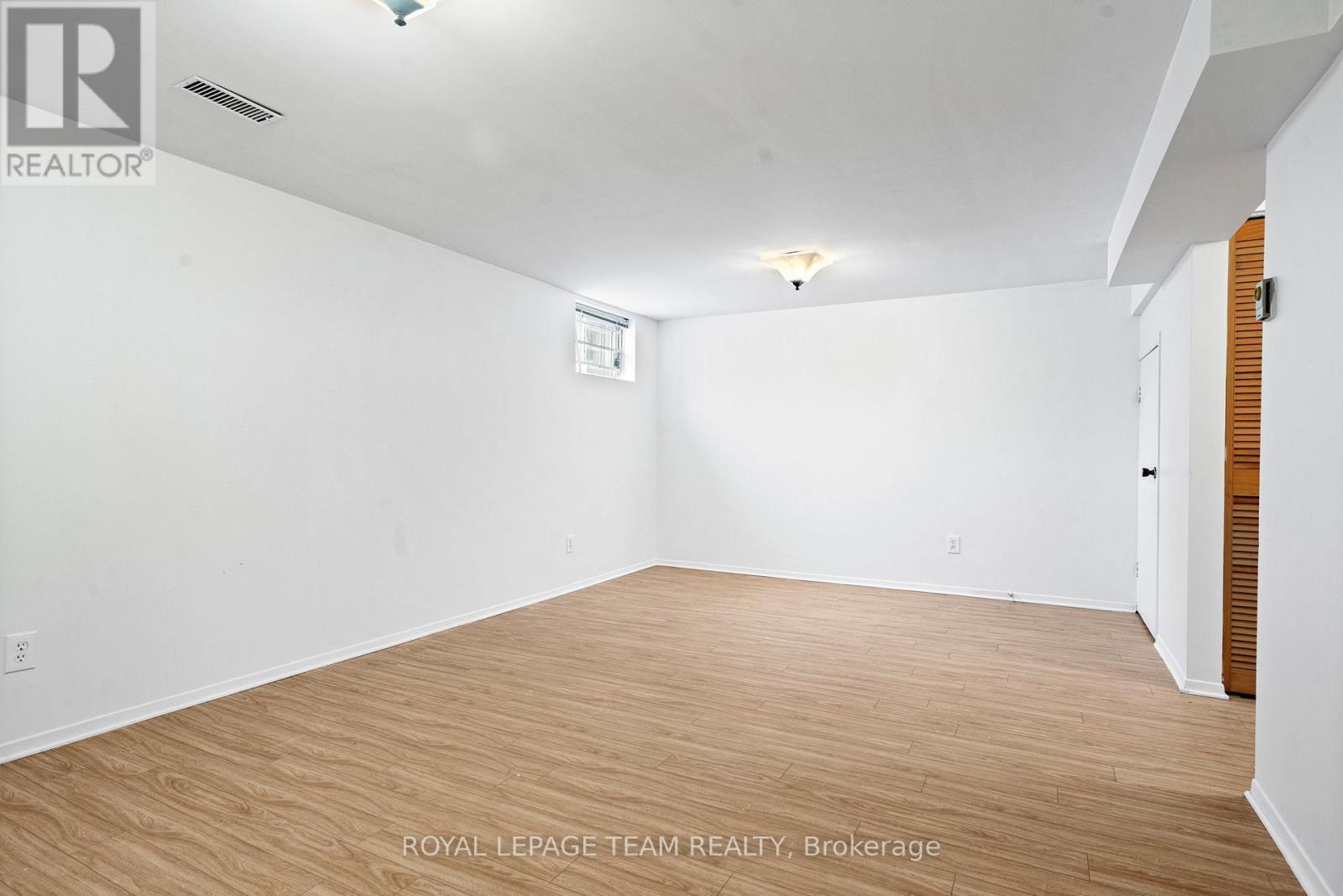 2534 Southvale Crescent, Ottawa, Ontario  K1B 5B4 - Photo 28 - X12700444