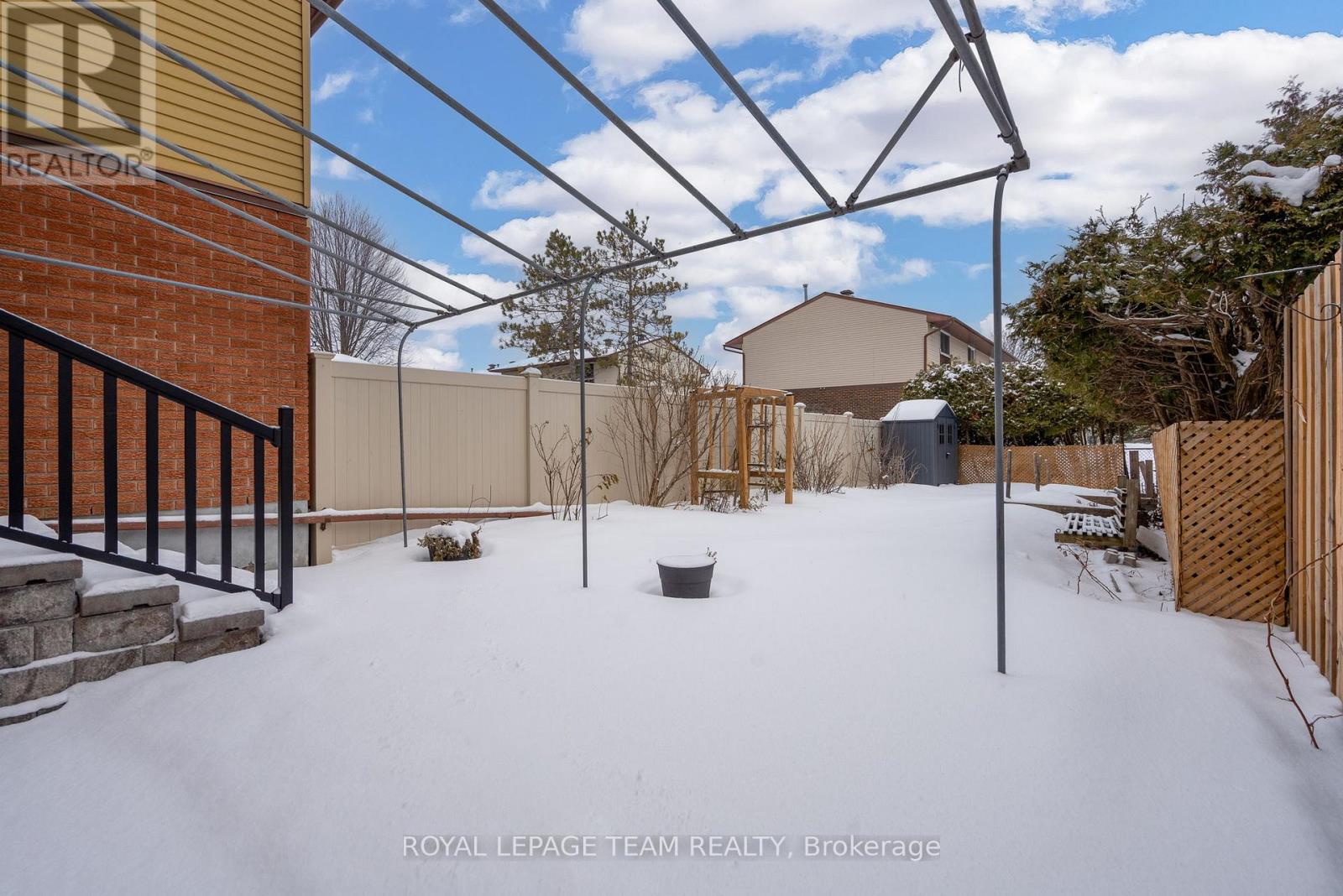 2534 Southvale Crescent, Ottawa, Ontario  K1B 5B4 - Photo 35 - X12700444