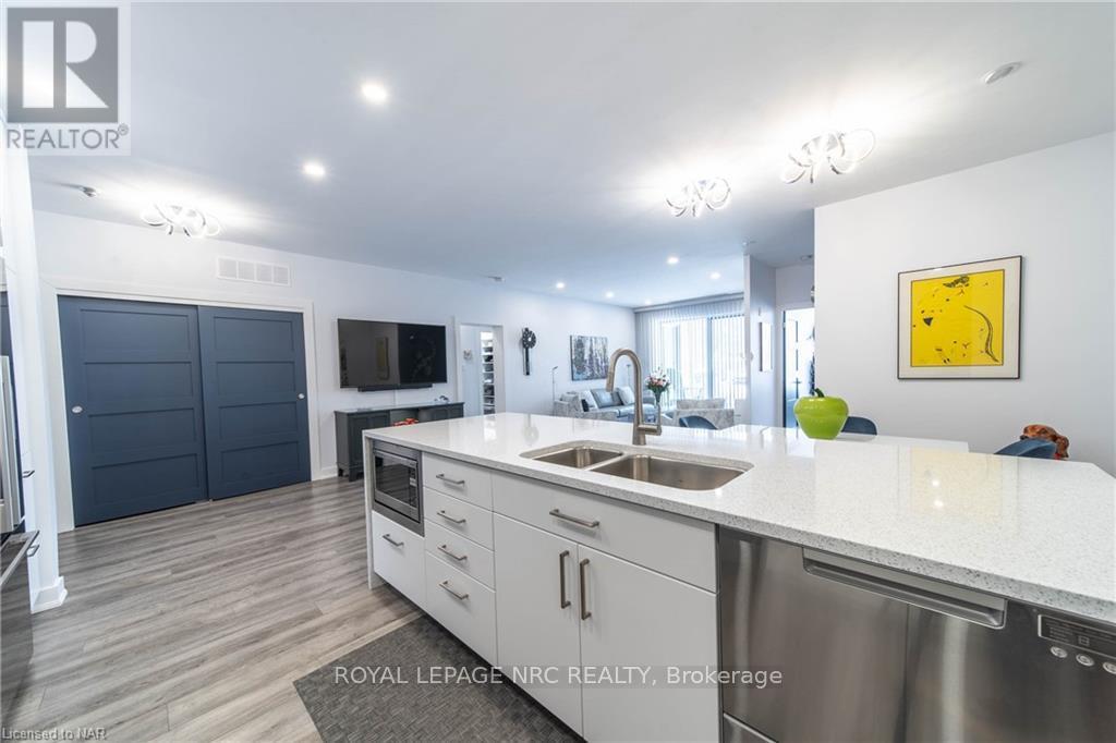 109 - 8111 Forest Glen Drive, Niagara Falls, Ontario  L2H 2Y7 - Photo 5 - X12700422