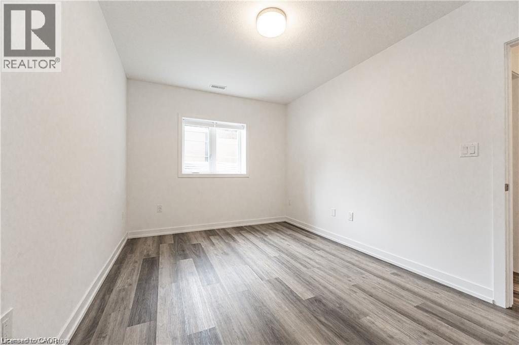 205 West Oak Trail Unit# 49, Kitchener, Ontario  N2R 0R9 - Photo 8 - 40798645