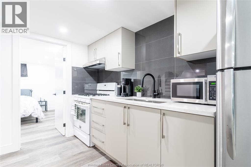 970 Isabelle, Windsor, Ontario  N8X 4E9 - Photo 18 - 26001221