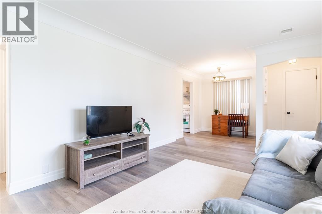 970 Isabelle, Windsor, Ontario  N8X 4E9 - Photo 4 - 26001221