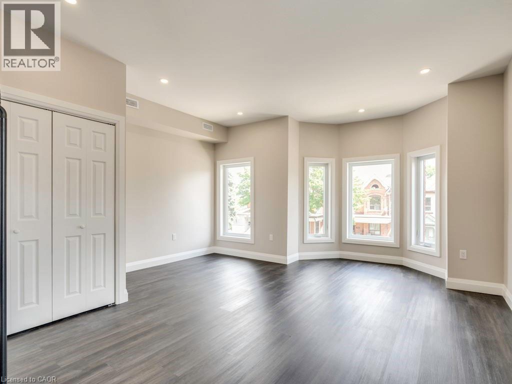 201 N Victoria Avenue N Unit# 2, Hamilton, Ontario  L8L 5E9 - Photo 4 - 40796126