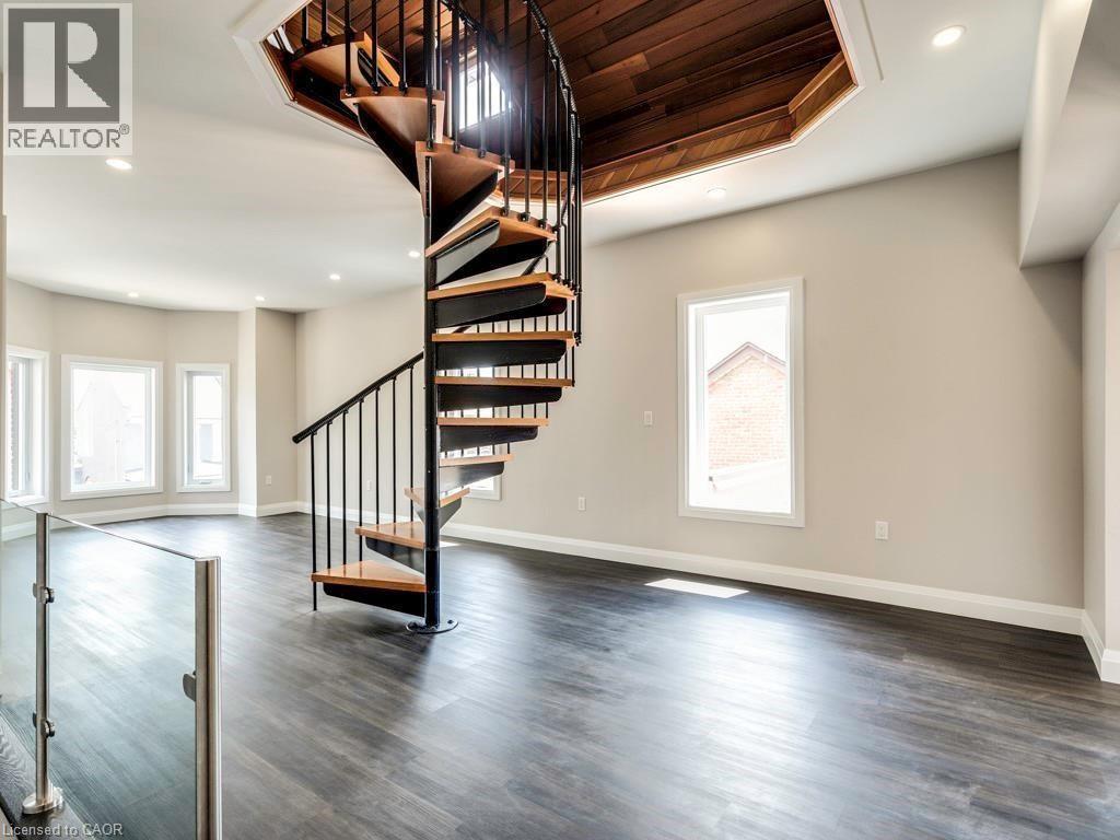 201 N Victoria Avenue N Unit# 2, Hamilton, Ontario  L8L 5E9 - Photo 5 - 40796126