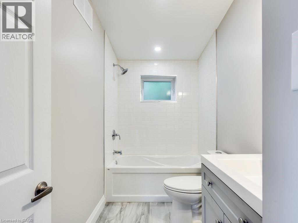 201 N Victoria Avenue N Unit# 2, Hamilton, Ontario  L8L 5E9 - Photo 9 - 40796126