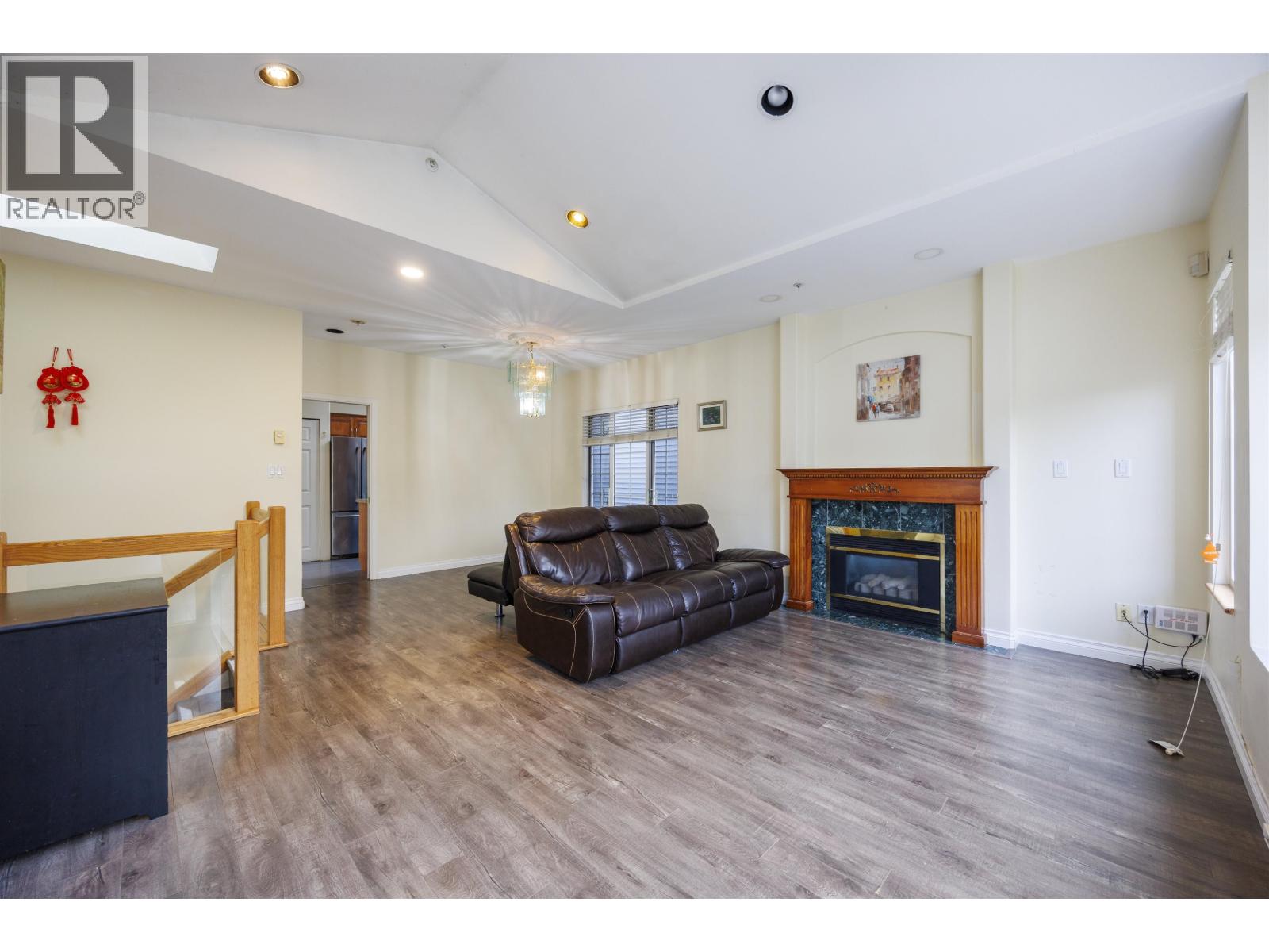 4774 Knight Street, Vancouver, British Columbia  V5N 3N2 - Photo 4 - R3079657