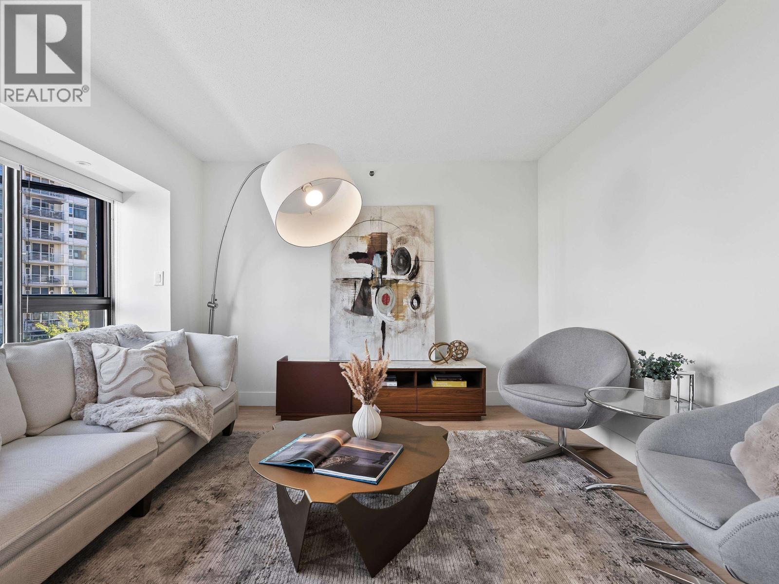 602 1177 Pacific Boulevard, Vancouver, British Columbia  V6Z 2R8 - Photo 3 - R3060065