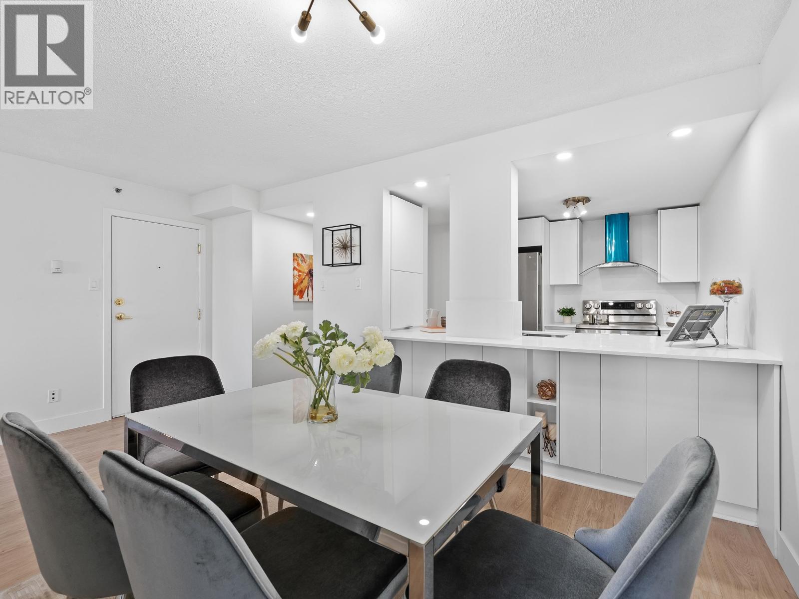 602 1177 Pacific Boulevard, Vancouver, British Columbia  V6Z 2R8 - Photo 12 - R3060065