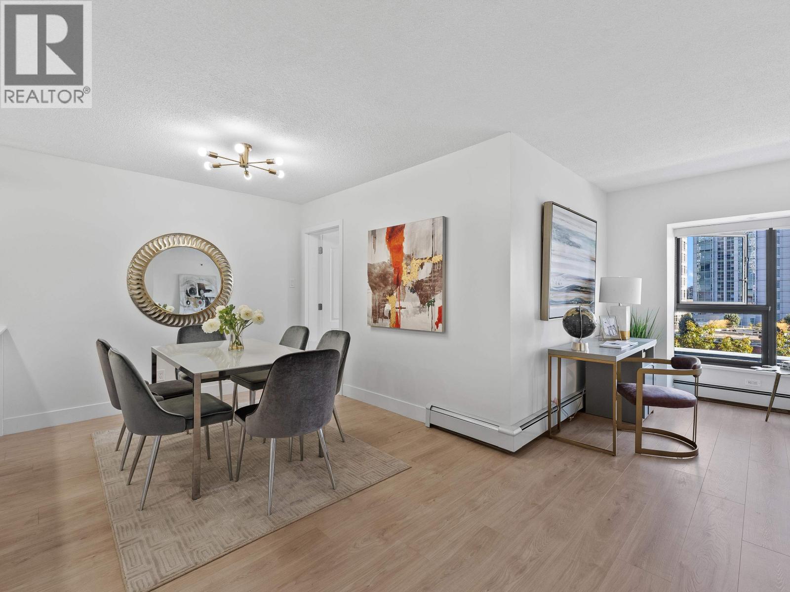 602 1177 Pacific Boulevard, Vancouver, British Columbia  V6Z 2R8 - Photo 8 - R3060065