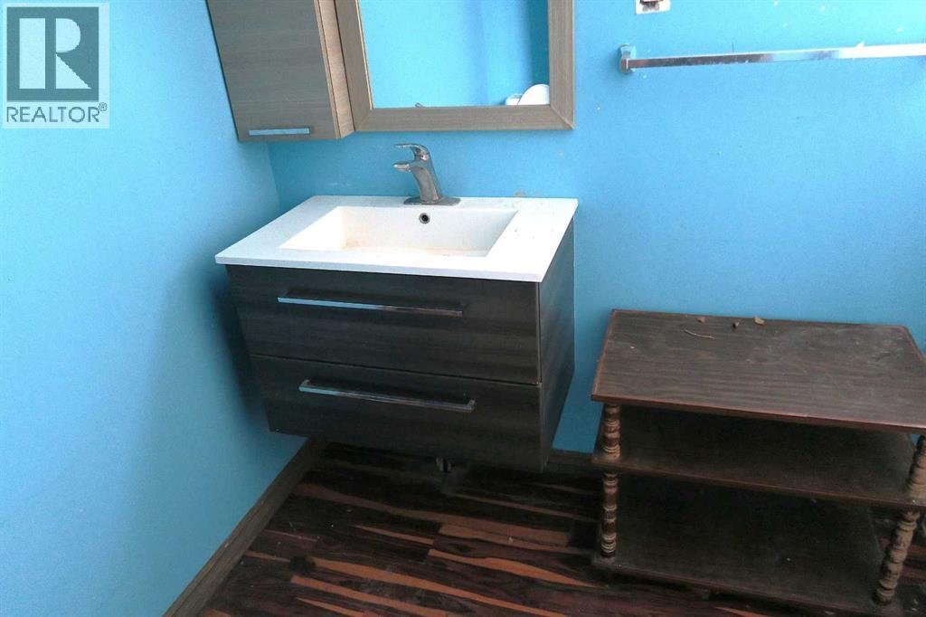 28 Riley Street Ne, High River, Alberta  T2V 1G5 - Photo 2 - A2277577