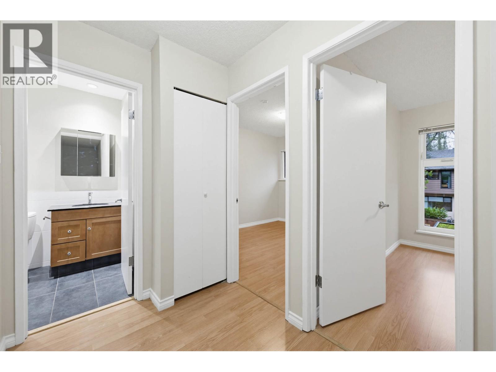 4686 Fernglen Place, Burnaby, British Columbia  V5G 3W1 - Photo 17 - R3079181