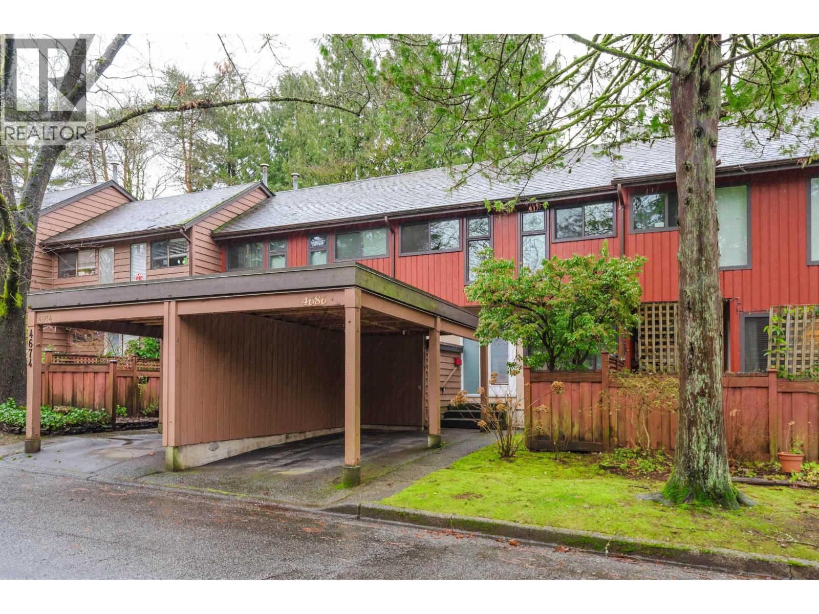 4686 Fernglen Place, Burnaby, British Columbia  V5G 3W1 - Photo 2 - R3079181