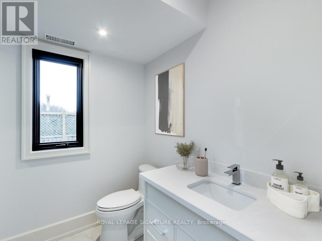 Upper - 357 Dovercourt Road, Toronto, Ontario  M6J 3E5 - Photo 26 - C12700252