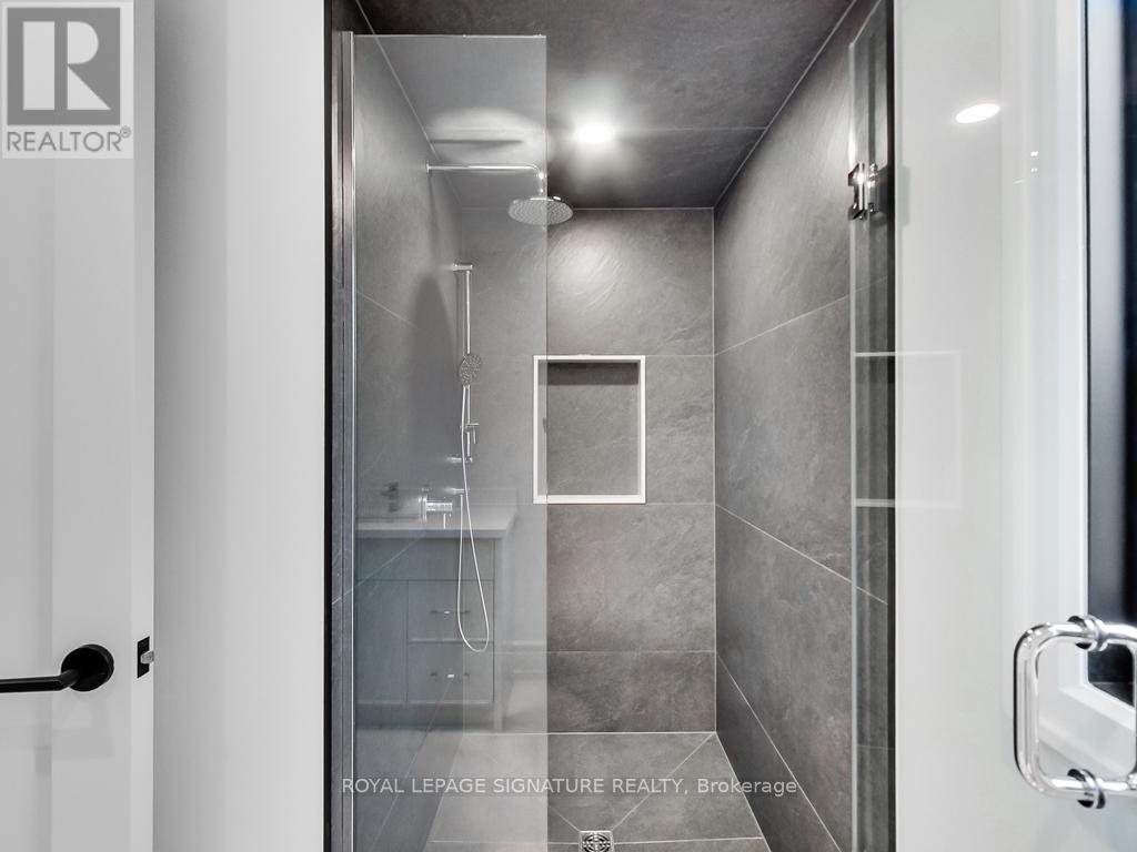 Upper - 357 Dovercourt Road, Toronto, Ontario  M6J 3E5 - Photo 27 - C12700252