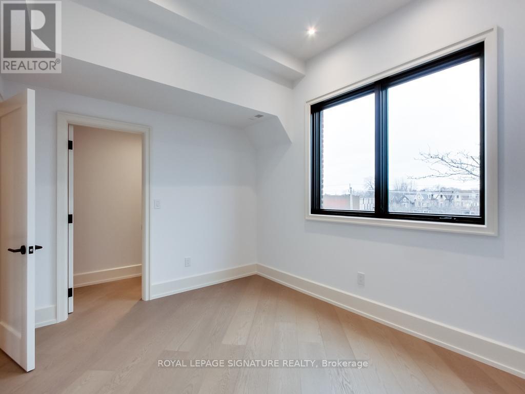 Upper - 357 Dovercourt Road, Toronto, Ontario  M6J 3E5 - Photo 32 - C12700252