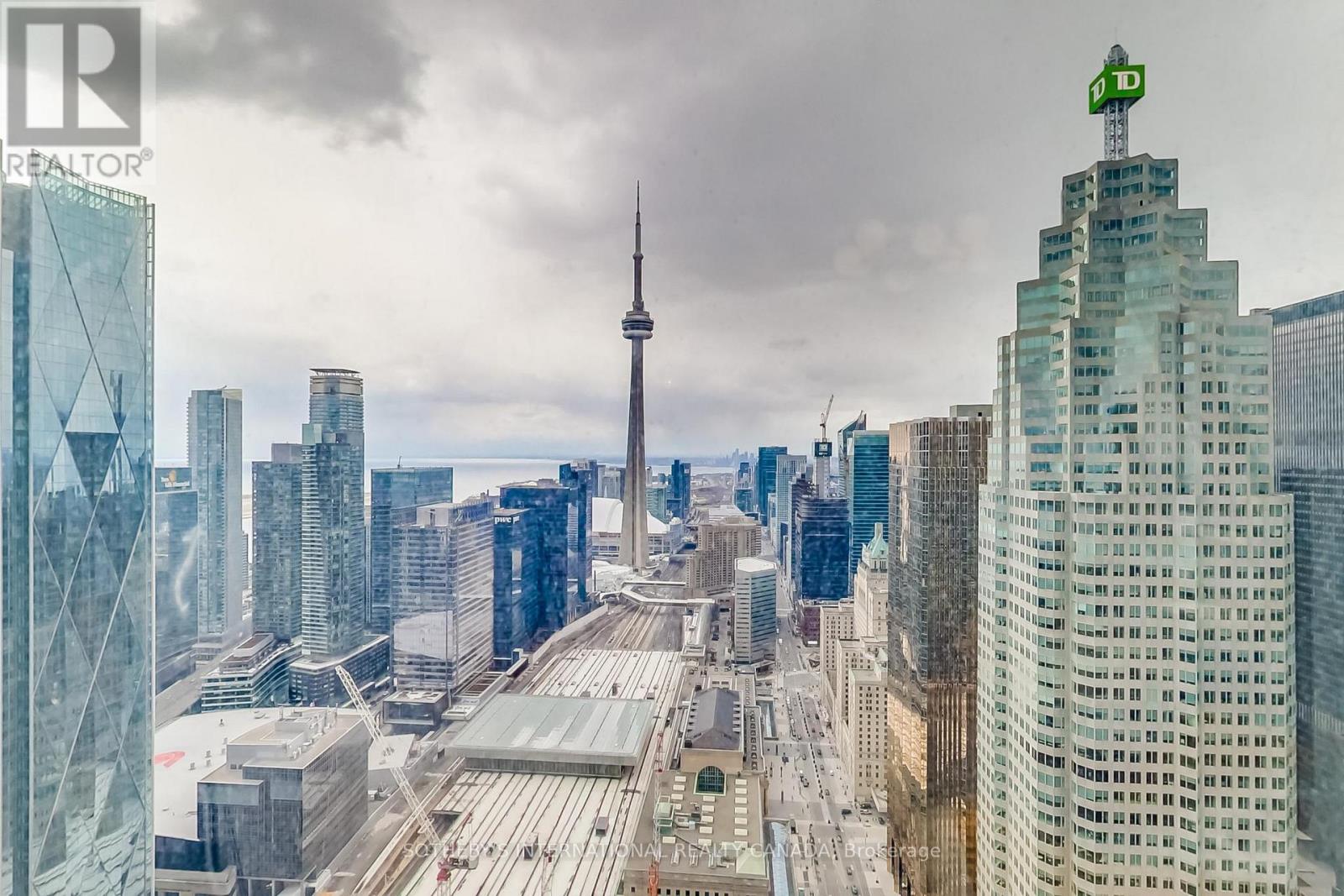 5504 - 8 The Esplanade, Toronto, Ontario  M5E 0A6 - Photo 18 - C12700282