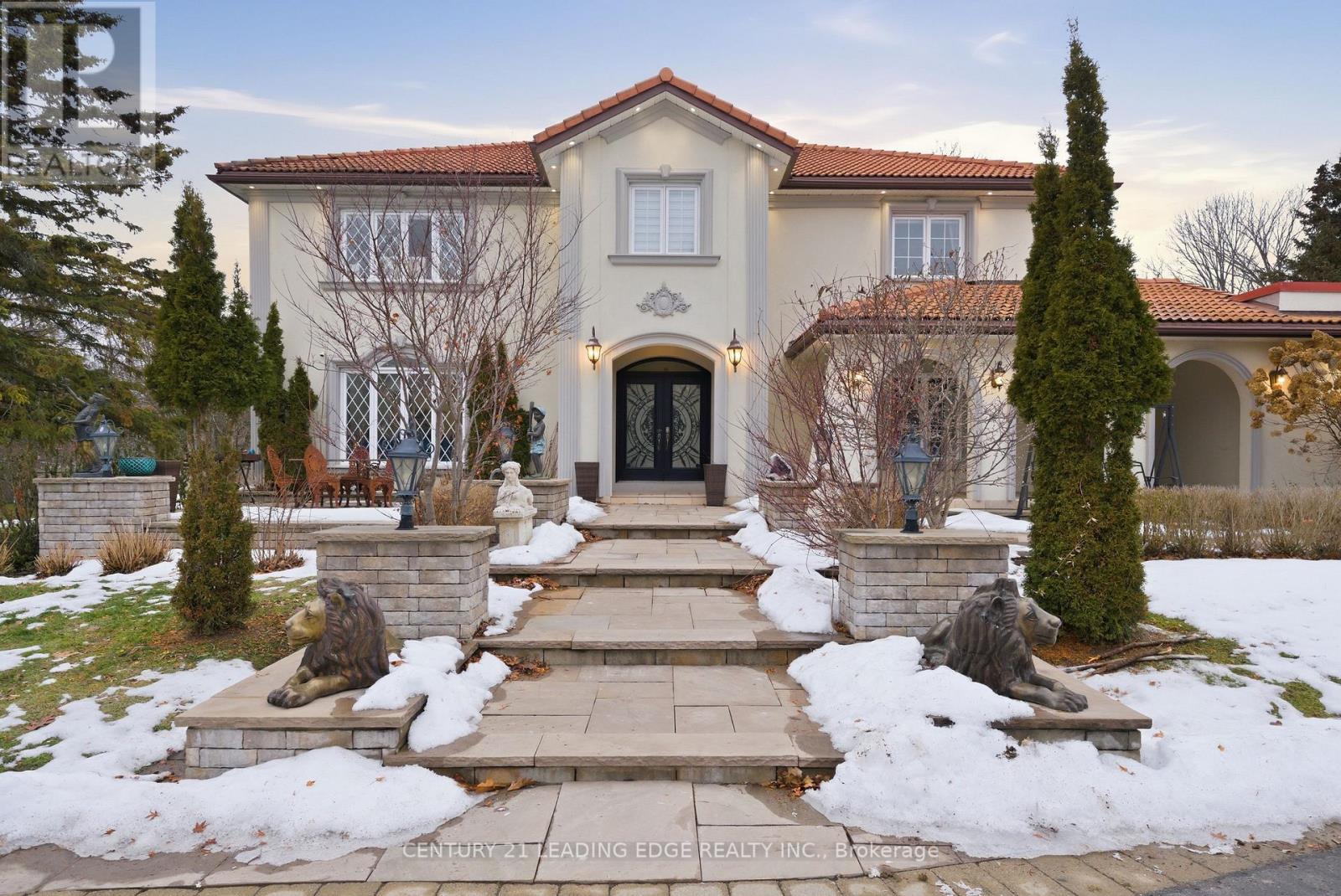 10 BUNTING COURT, Pickering, Ontario