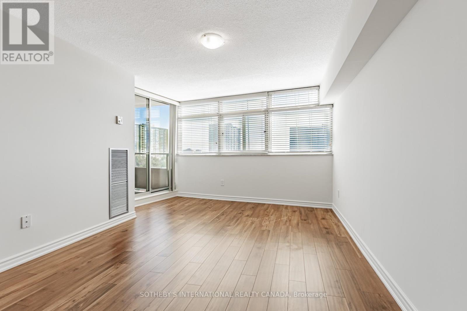 1104 - 3151 Bridletowne Circle, Toronto, Ontario  M1W 2T1 - Photo 17 - E12700286