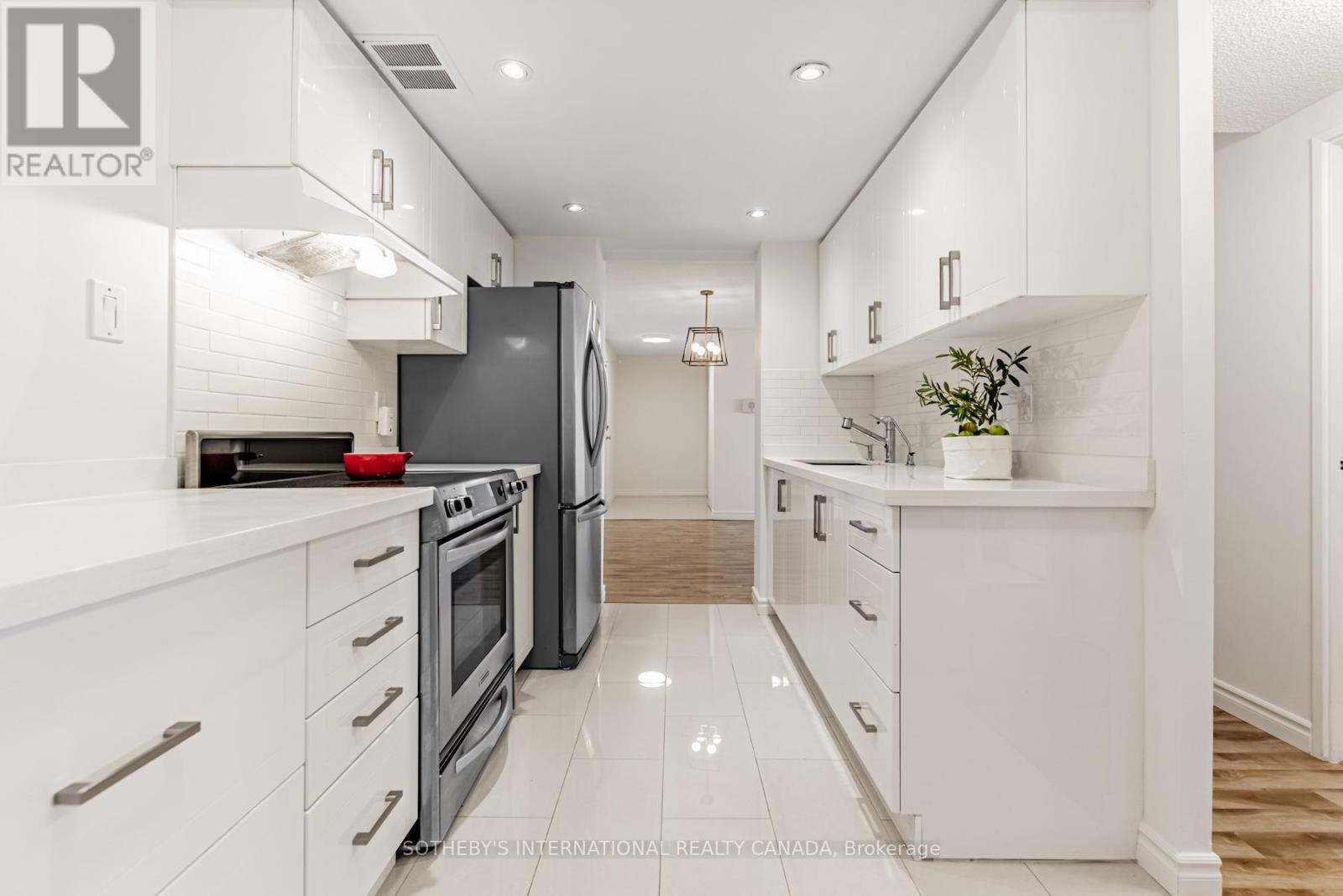 1104 - 3151 Bridletowne Circle, Toronto, Ontario  M1W 2T1 - Photo 2 - E12700286