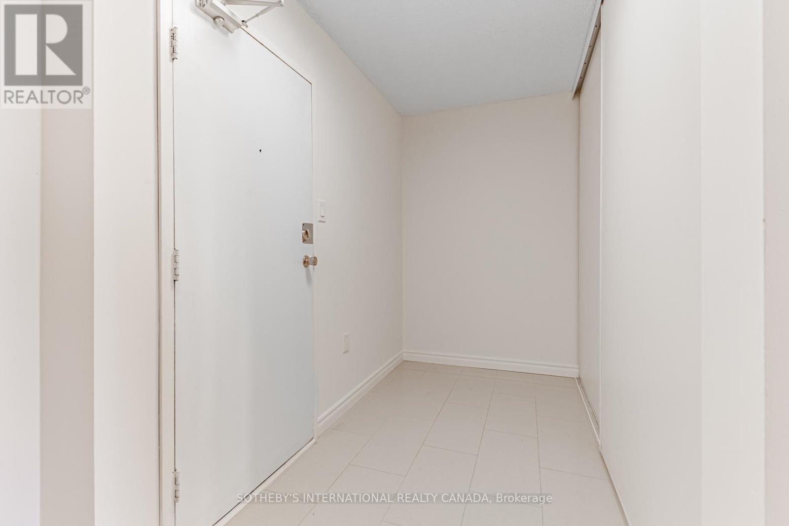 1104 - 3151 Bridletowne Circle, Toronto, Ontario  M1W 2T1 - Photo 3 - E12700286