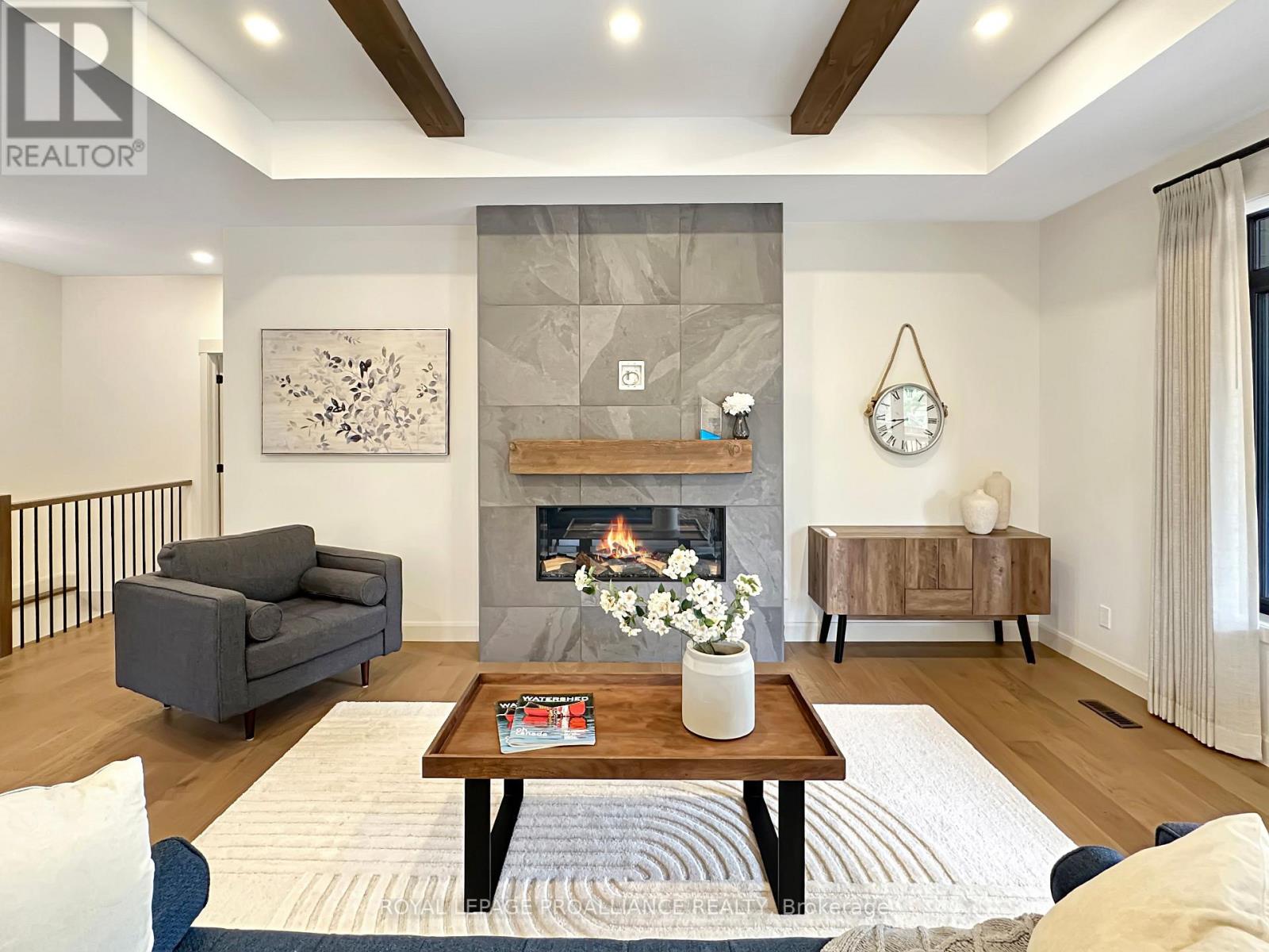 37 Deerview Drive, Quinte West, Ontario  K8V 5P4 - Photo 14 - X12538132