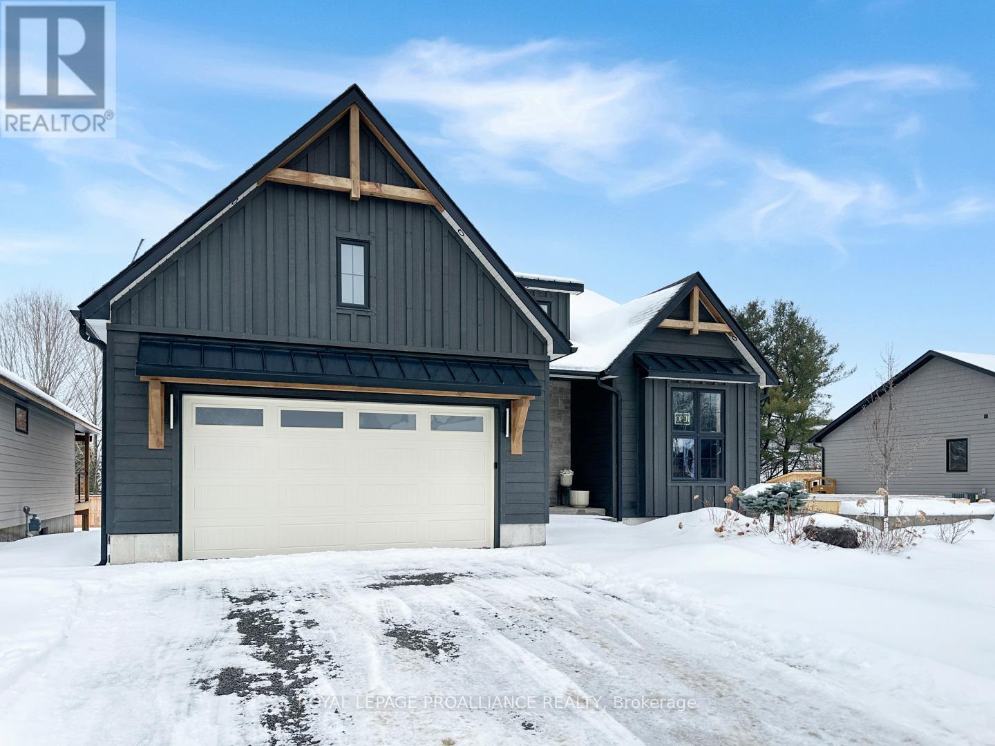 37 Deerview Drive, Quinte West, Ontario  K8V 5P4 - Photo 2 - X12538132