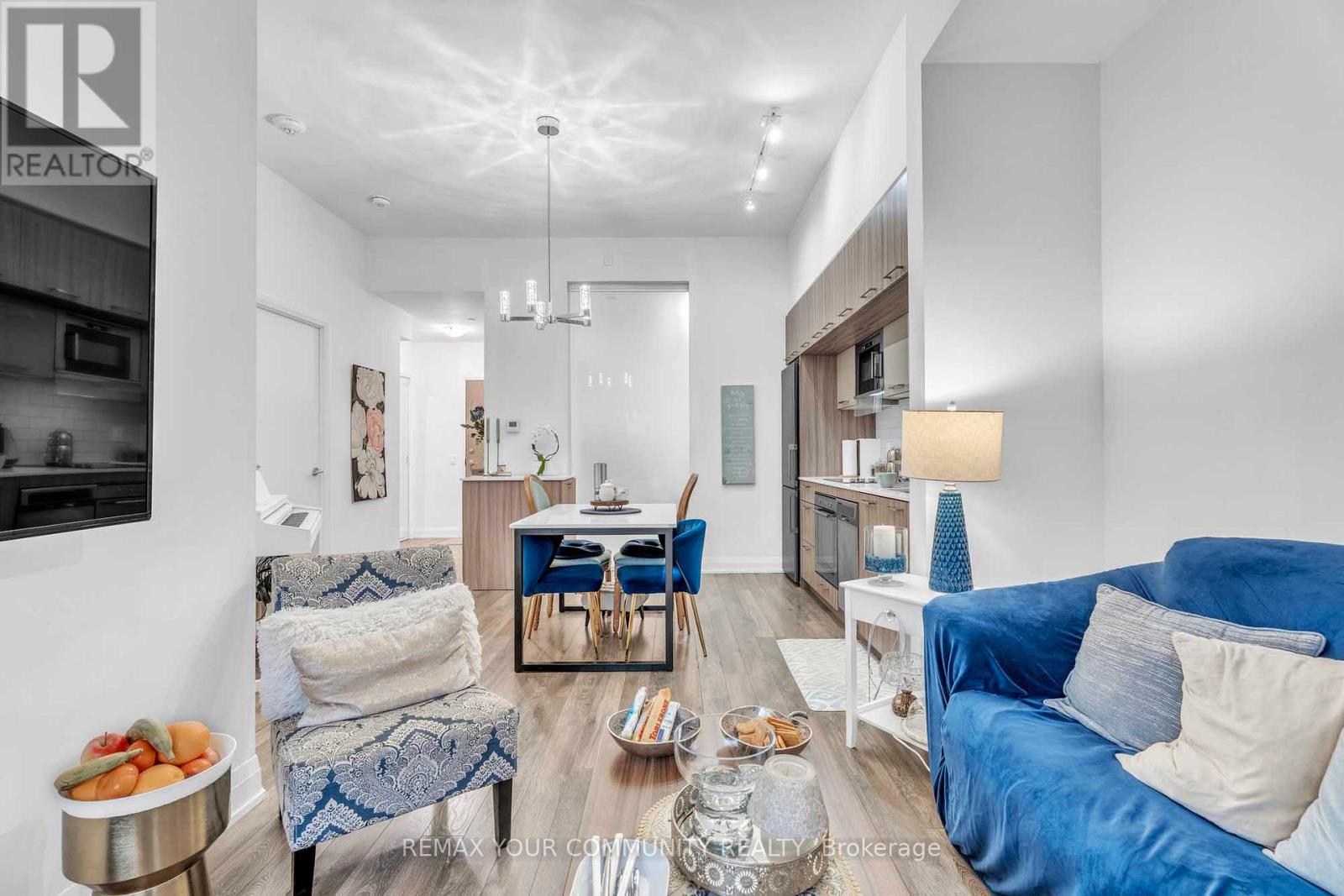 112 - 4800 Highway 7 Road, Vaughan, Ontario  L4L 1H8 - Photo 2 - N12700418