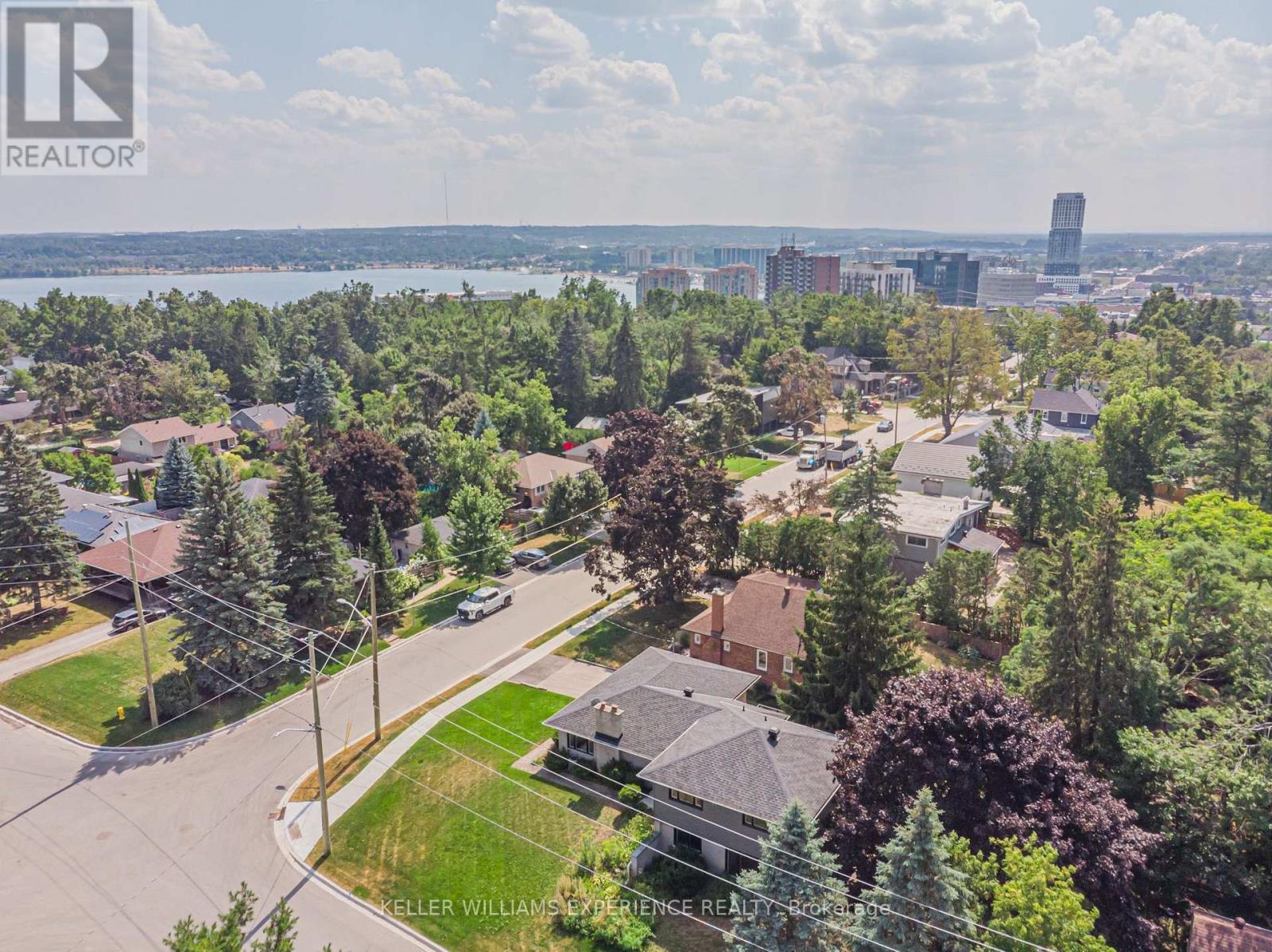 54 Eugenia Street, Barrie, Ontario  L4M 3T5 - Photo 13 - S12700328