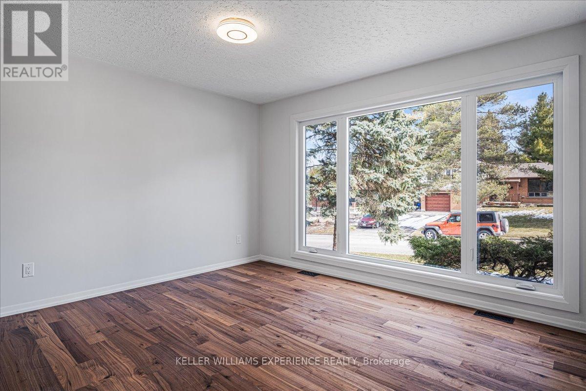 54 Eugenia Street, Barrie, Ontario  L4M 3T5 - Photo 39 - S12700328