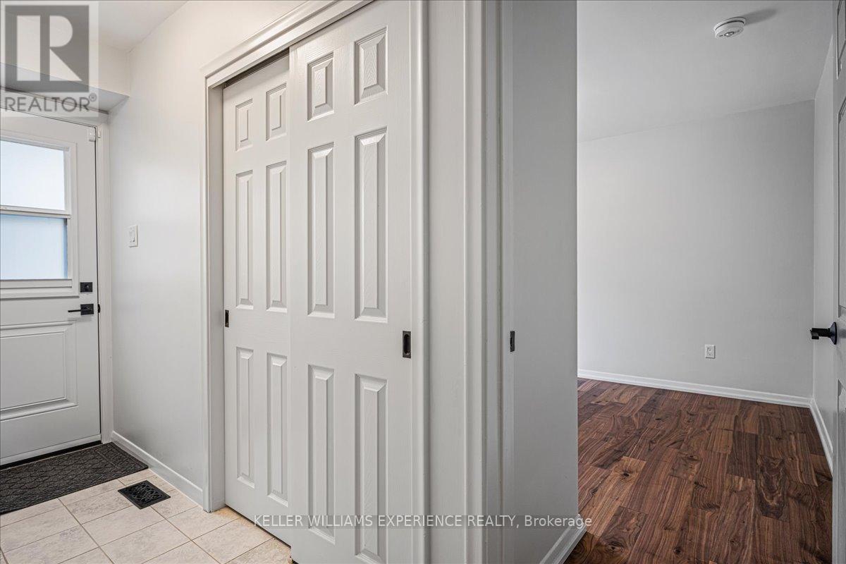 54 Eugenia Street, Barrie, Ontario  L4M 3T5 - Photo 36 - S12700376