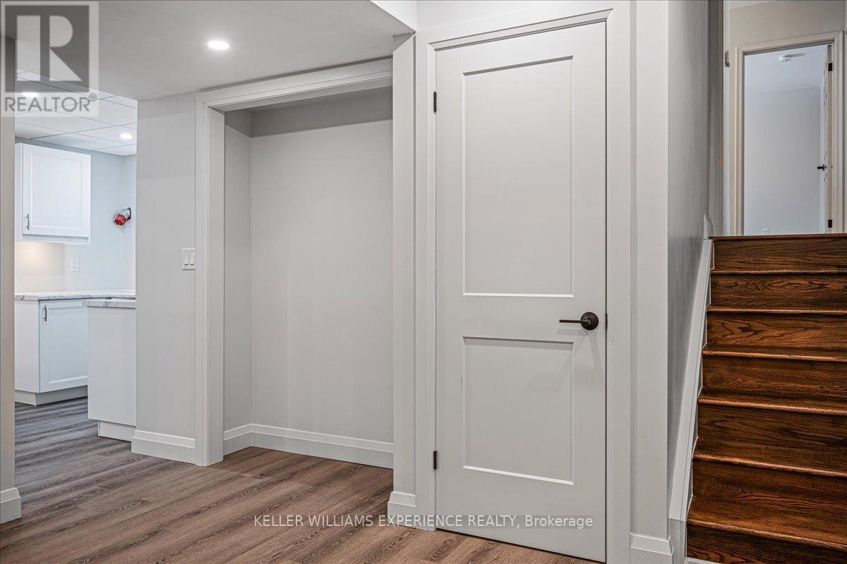 54 Eugenia Street, Barrie, Ontario  L4M 3T5 - Photo 43 - S12700376