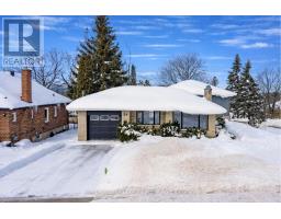 54 EUGENIA STREET, Barrie, Ontario